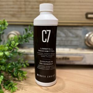 Lammfellwaschmittel