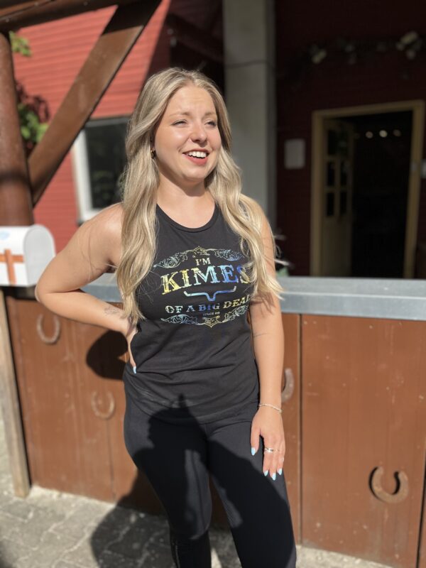 Kimes Ranch Top Black mit bunter Aufschrift
